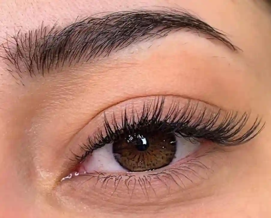 مرکز تخصصی میکروبلیدینگ فاطمه اولیایی خدمات اکستنشن مژه در شهرک غرب